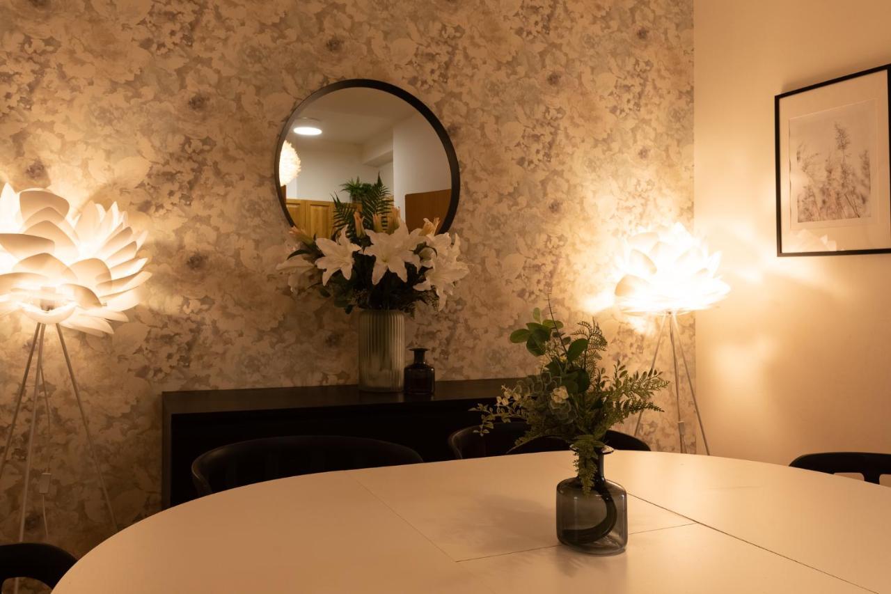 Luxury Apartment In Prime Location Praga Exterior foto