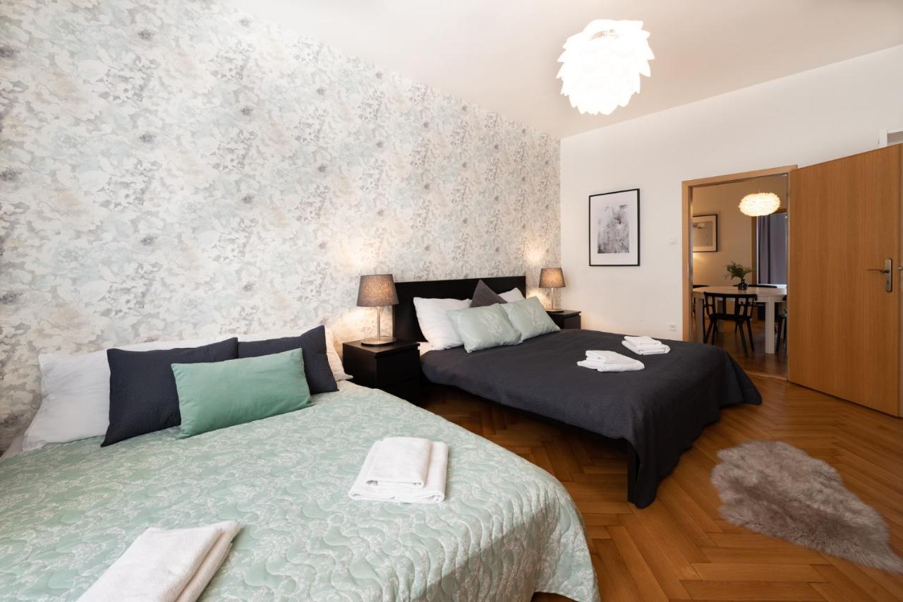 Luxury Apartment In Prime Location Praga Exterior foto